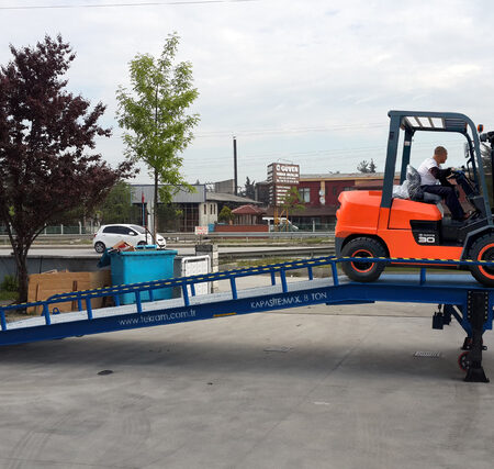 Rampe mobile TEK RAM universale capacitate de încărcare 8-15t